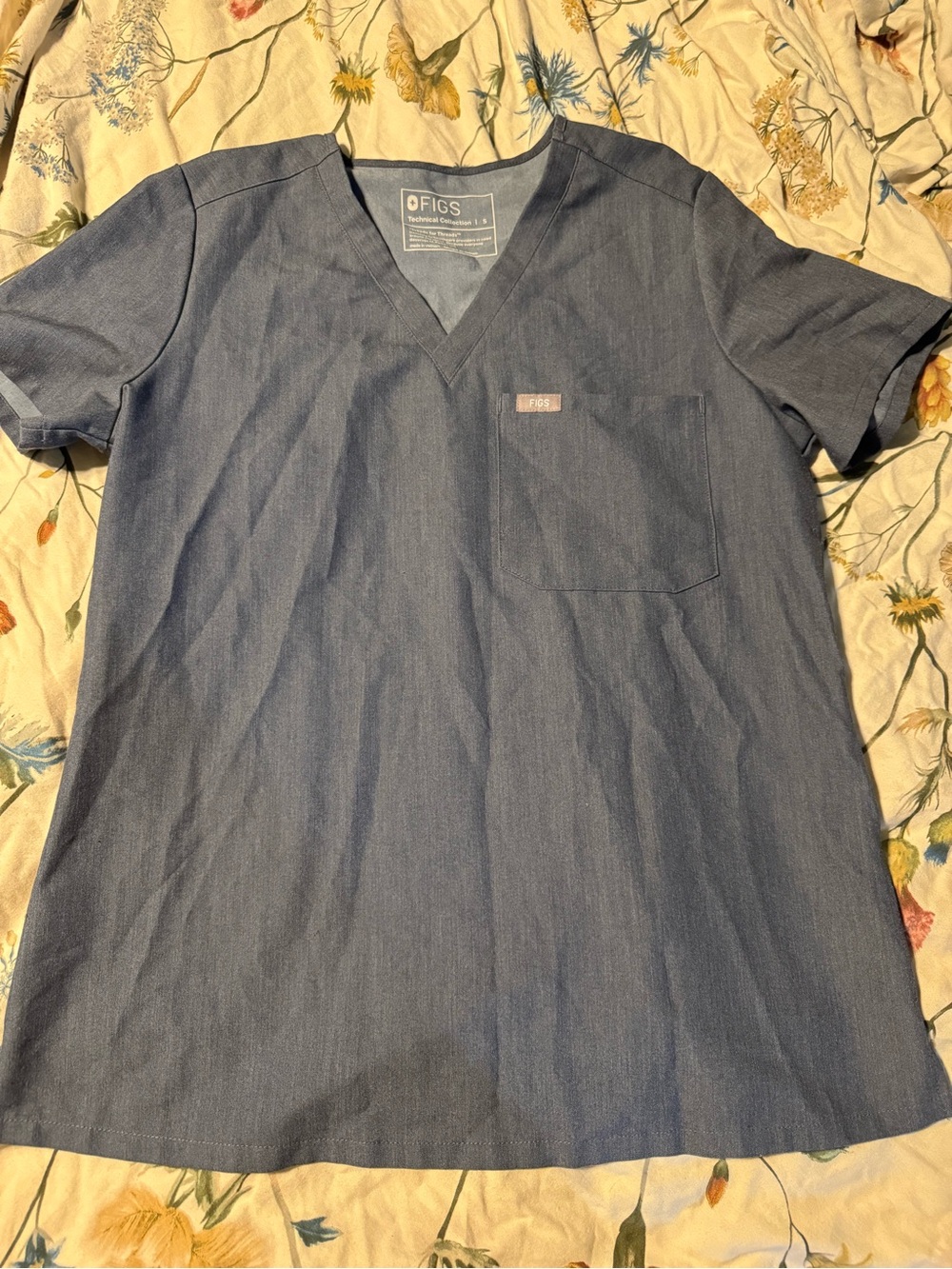 Figs Women's Indigo V-Neck Scrub Top